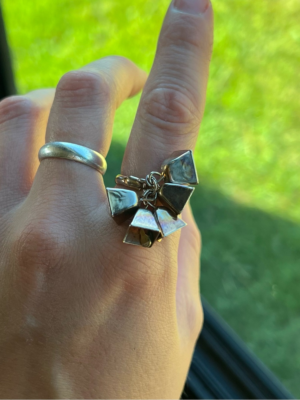 4 Silver Tone Rings - Picture 8 of 14